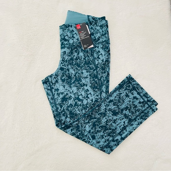 Under Armour Pants - Under Armour Teal Patterned Capris